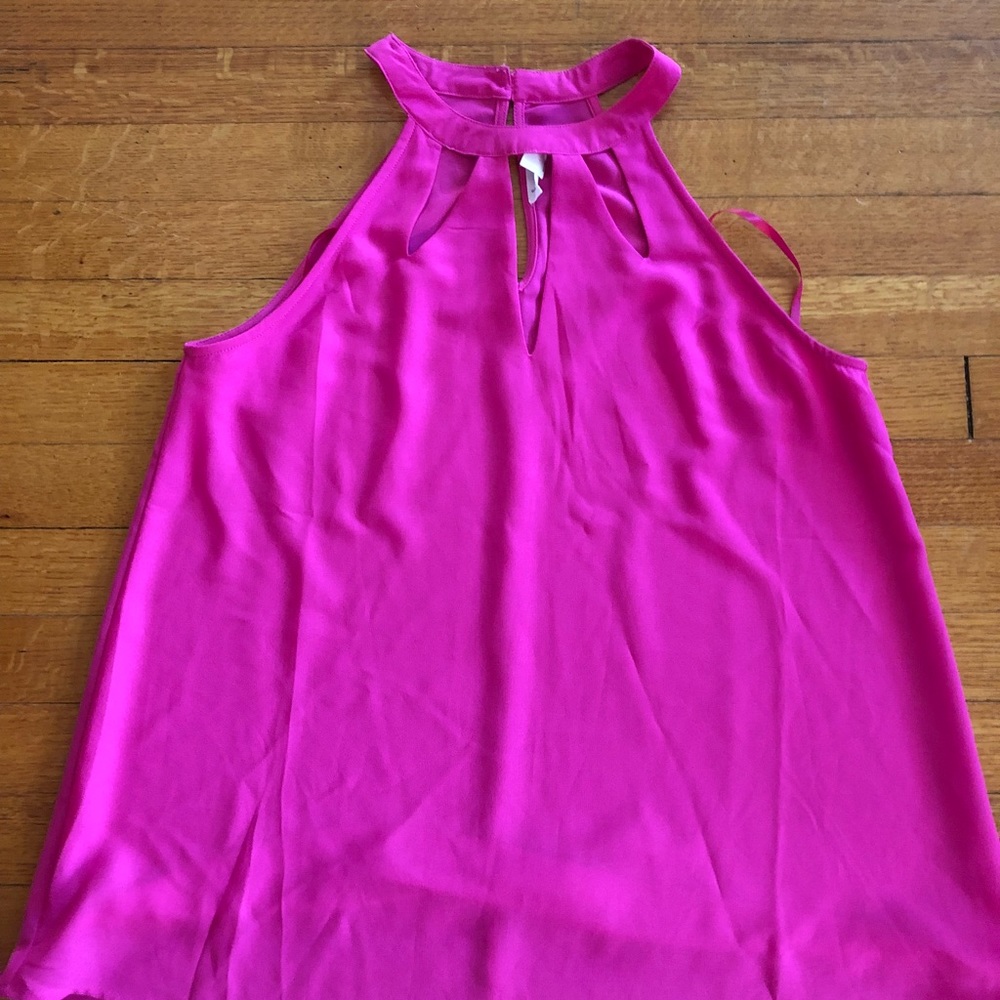 NWOT Magenta cut out tank!